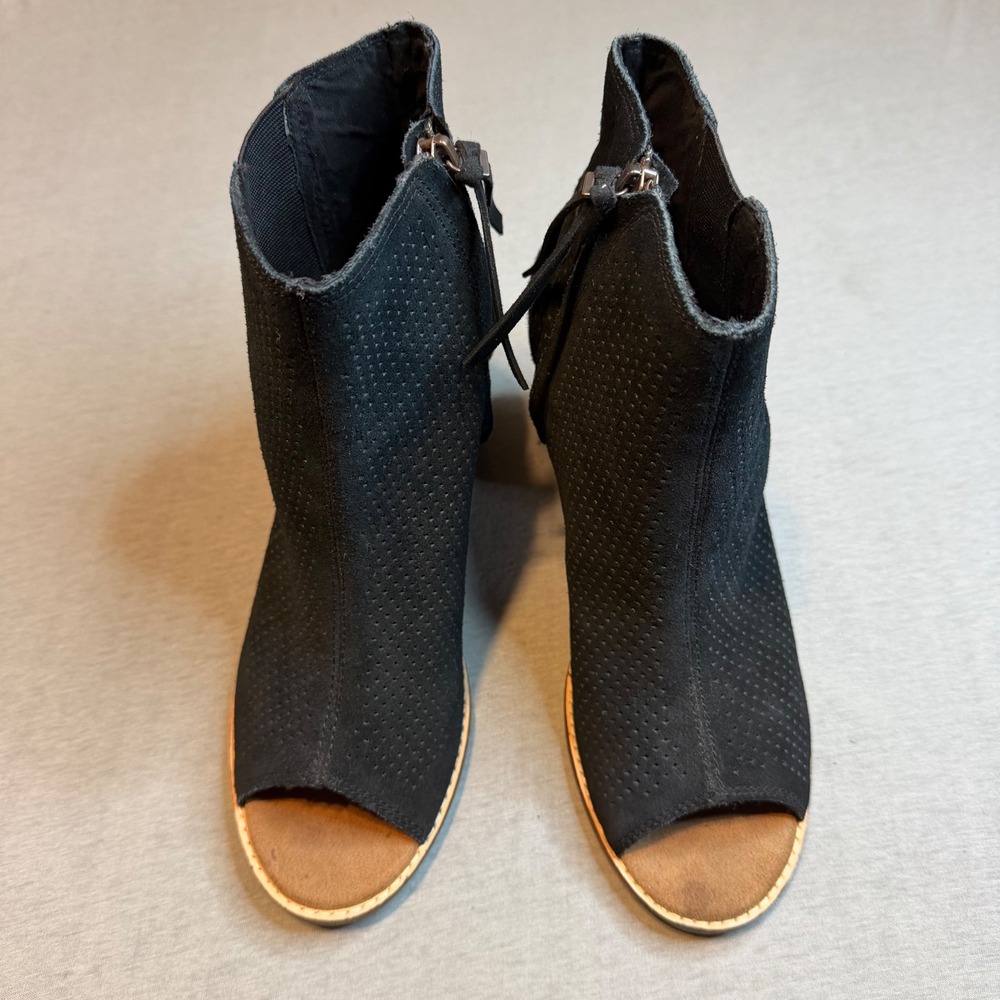 TOMS Majorca Black Suede Perforated Peep Toe Ankle Booties Block Heel Size 9